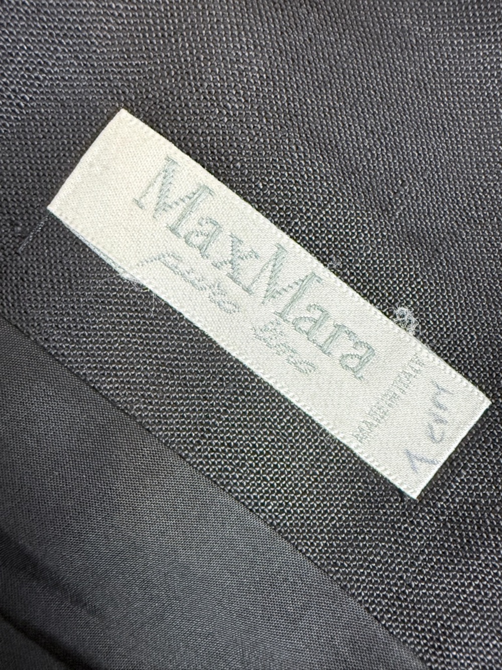 MaxMara Black Linen Cropped Collarless Single-Button Blazer 4 - Picture 3 of 10